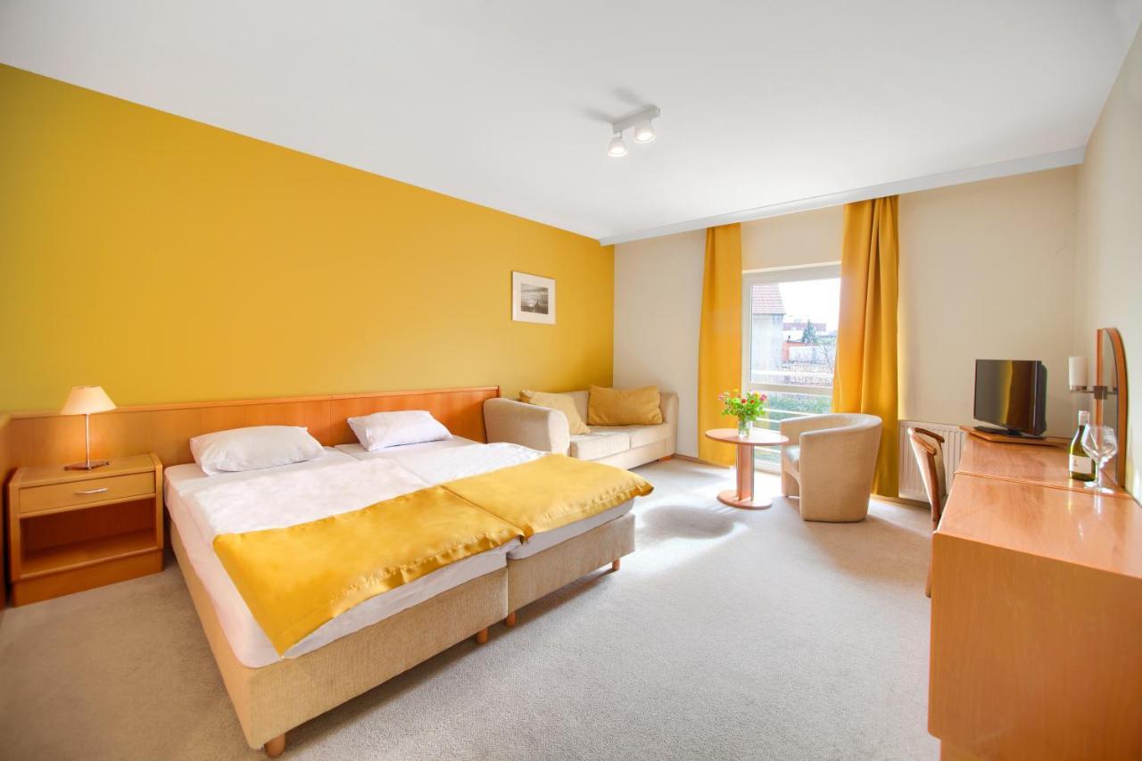 Taaakaryba Hotel Kołobrzeg Buitenkant foto
